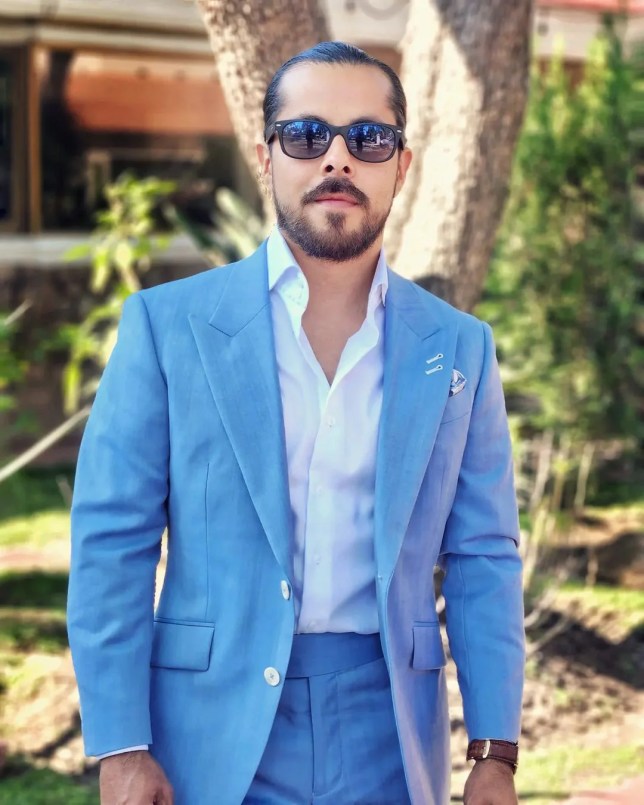 Pros and Cons of Always Being In a Suit